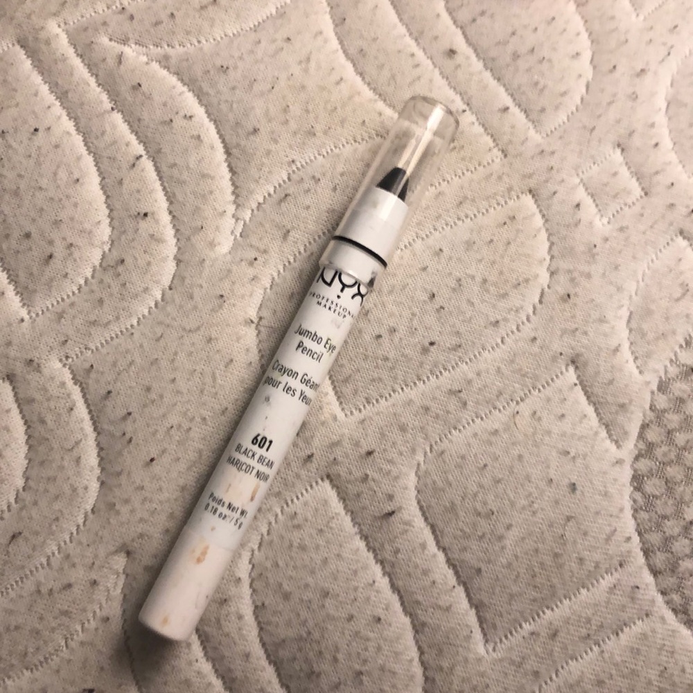 Nyx black bean eye liner jumbo pen